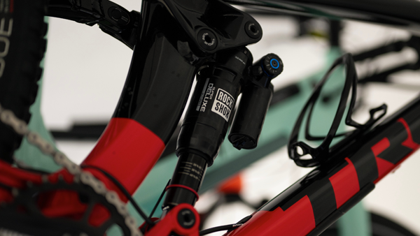 RockShox Super Deluxe RC2T Rear Shock [Rider Review] | Worldwide