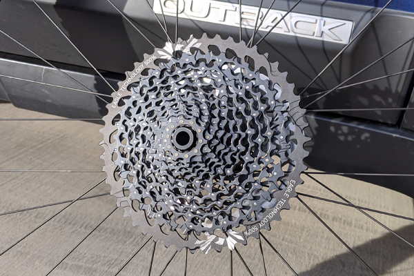 SRAM_GX_Eagle_cassette_rider_r