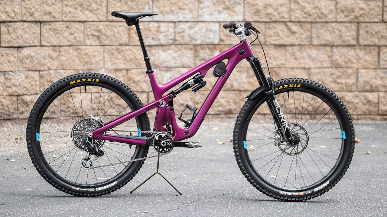 Yeti SB140 LR - Employee Bike Check with Trevor Mejia | Worldwide