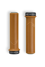 PNW Components Range Grip Peanut Butter Regular MPN: GR-RNG-GRP-PNB-RG UPC: 810035879324 Grip Range Grips