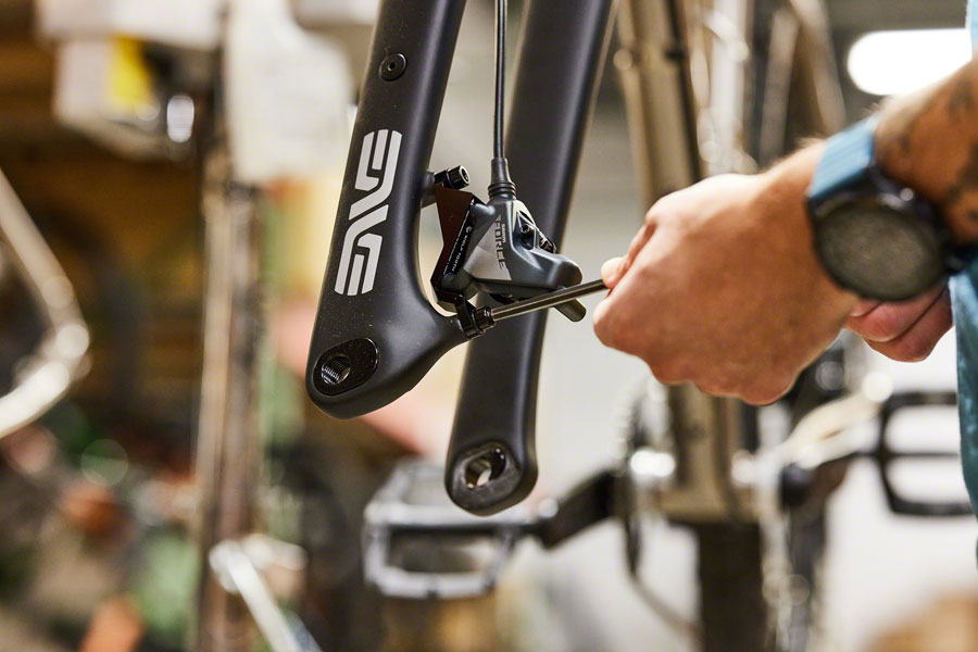 Wolf Tooth Disc Brake Adapter - Post to Flat Mount, +20mm Disc