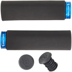 Wolf Tooth Fat Paw Lock-on Grips - Black/Blue MPN: FPLCK-BLK-BLU UPC: 812719020497 Grip Fat Paw Lock-on Grips