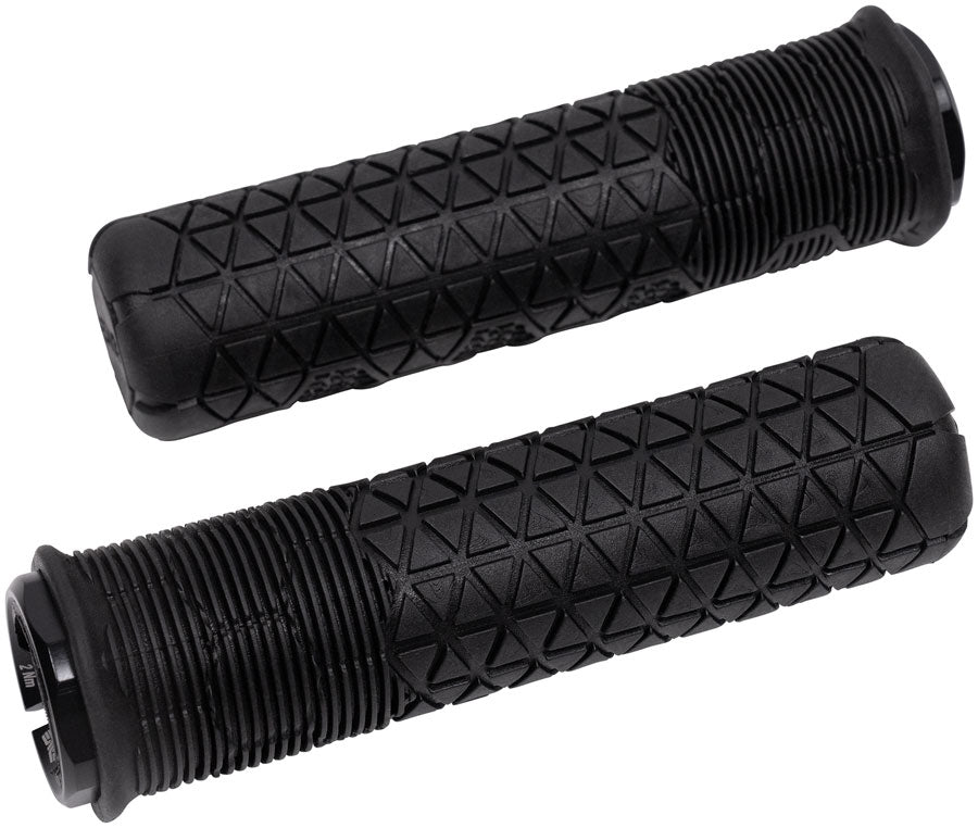 ENVE Composites Fractal Lock-On Trail Grips - 34.5mm, Black MPN: 000-1001-216 UPC: 810165972285 Grip Fractal Lock-On Trail Grips