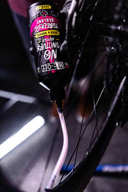 Muc-Off Road+Gravel Tubeless Tire Sealant - 500ml MPN: 21089 Tubeless Sealant Road+Gravel Tubeless Tire Sealant
