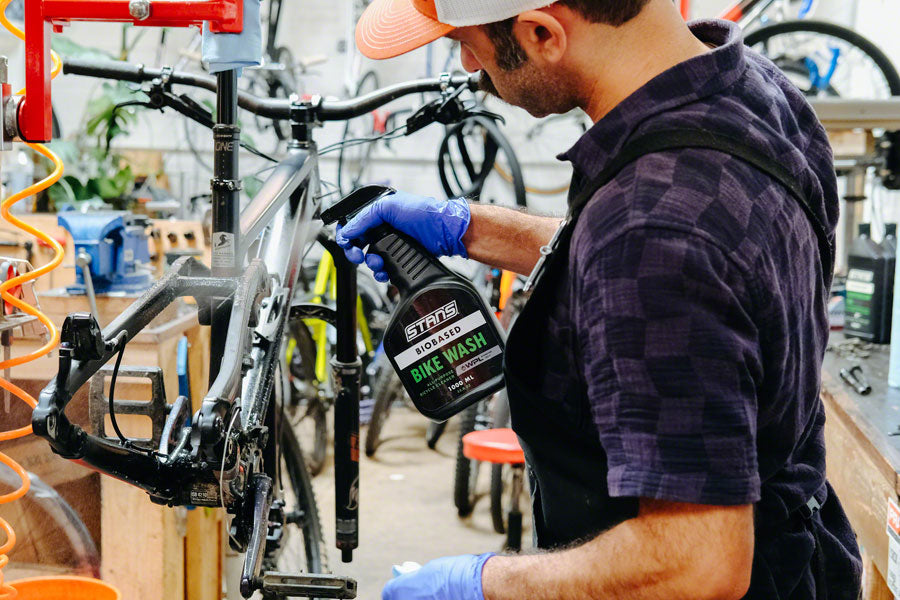Stan's Biobased Bike Wash - 1L - Degreaser / Cleaner - Biobased Bike Wash