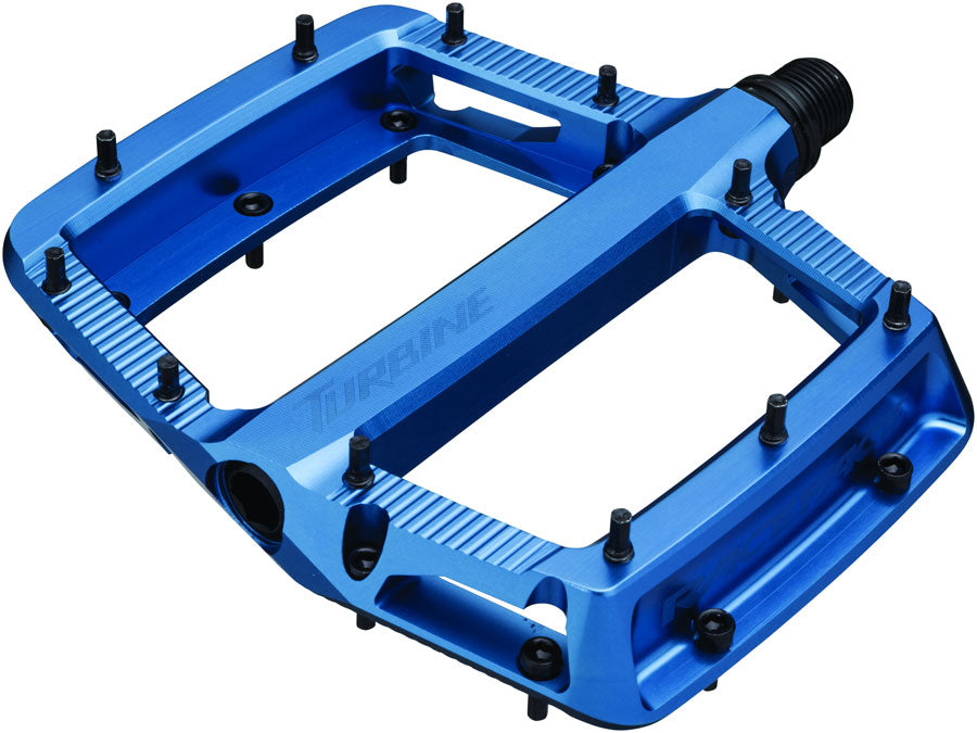 RaceFace Turbine Pedals - Platform, Aluminum, 9/16", Blue MPN: 941-00-004-05 UPC: 821973491998 Pedals Turbine Pedals