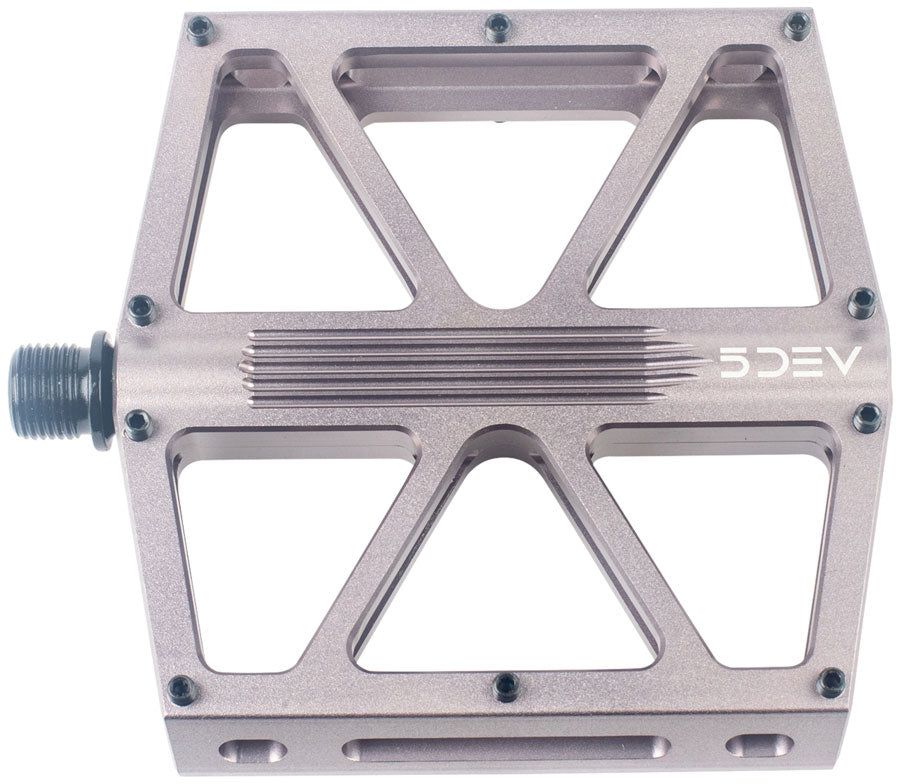 5DEV Flatline Pedals - Platform, Aluminum, 9/16", Gray MPN: P04-17 UPC: 850076919696 Pedals Flatline Pedals