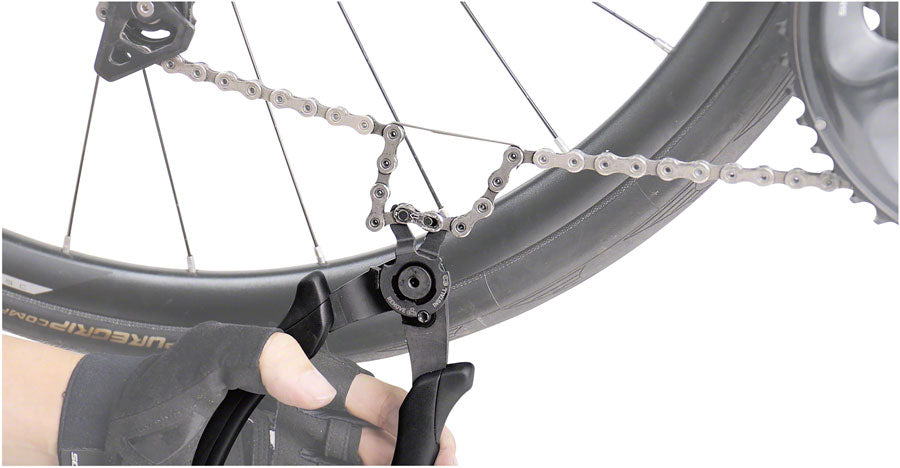 Topeak Power Link Pro  Chain. Pliers - Black MPN: TT2560 UPC: 883466033757 Chain Tool Power Link Pro Chain Plier