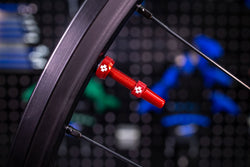 Muc-Off V2 Tubeless Valve Kit - Red, 44mm, Pair - Tubeless Valves - V2 Tubeless Valve Kit