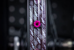 Muc-Off V2 Tubeless Valve Kit - Pink, 44mm, Pair - Tubeless Valves - V2 Tubeless Valve Kit