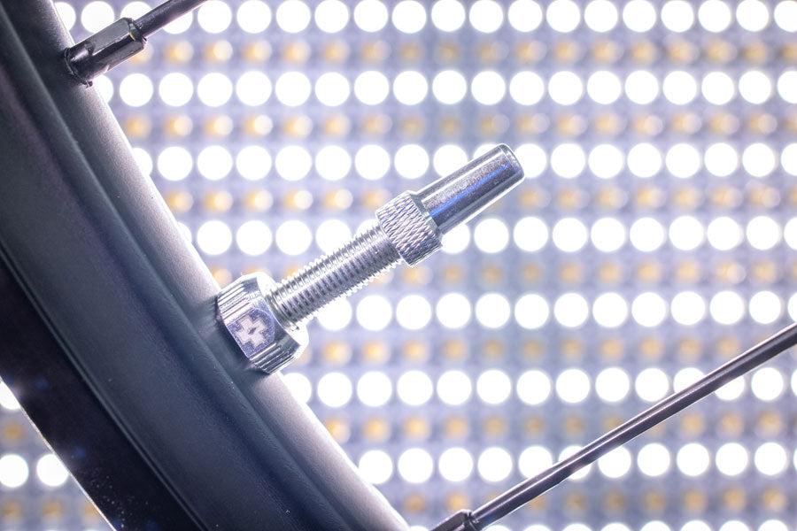 Muc-Off V2 Tubeless Valve Kit - Silver, 44mm, Pair MPN: 20428 Tubeless Valves V2 Tubeless Valve Kit