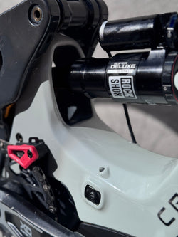 Crestline LS 160 Special Edition 2025 - Bosch Motor, 800WH Battery - White/Gray- RH-3 (Large, MX), Lightly Used