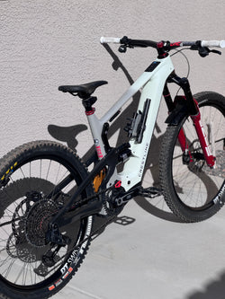 Crestline LS 160 Special Edition 2025 - Bosch Motor, 800WH Battery - White/Gray- RH-3 (Large, MX), Lightly Used - Mountain Bike (USED) - LS-160