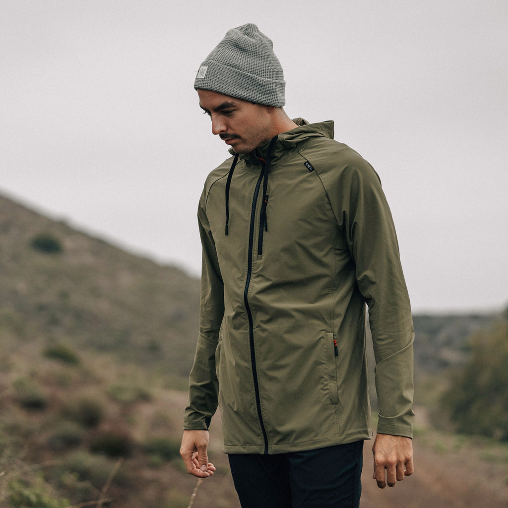 KETL Mtn Escapade Jacket: Lightweight Softshell Packable Travel Layer w/ Zipper Pockets Olive Men's