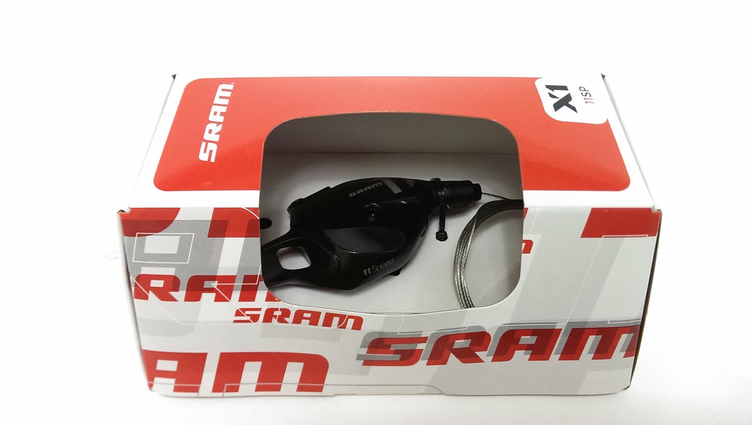SRAM X1 11-Speed Right Trigger Shifter with Clamp: Black with SRAM X1 11-Speed Right Trigger Shifter with Clamp: Black with