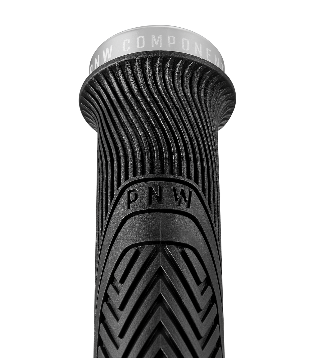 PNW Components Loam Grips - LTD Black & Silver - Regular MPN: LGA25BS UPC: 810035877535 Grip Loam Grips LTD