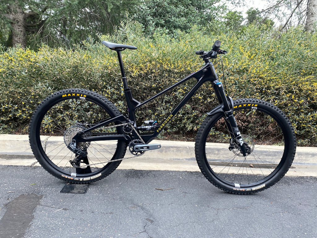 Forbidden Druid V2 SRAM GX T-Type w/ Fox Suspension, Stardust (Black) 29