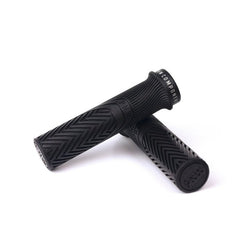 PNW Loam Grip, Blackout Black MPN: LGA25BB UPC: 850005672456 Grip Loam