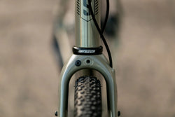 Stinner Refugio Select Complete, Sram Apex/GX T-Type  AXS, Trailhead Tan