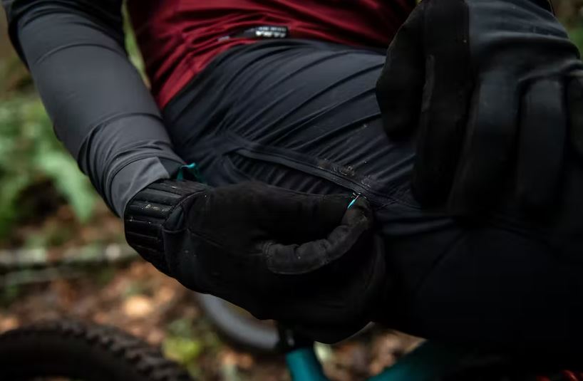 yeti fahrradbekleidung Yeti Renegade Ride Pant Black Men's Cycling Pants Defined Color Black